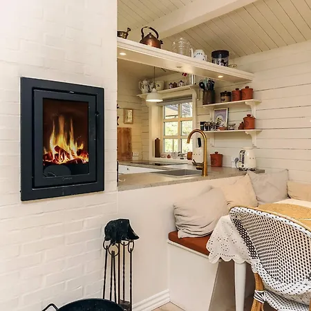 6 Person In Tatil Evi