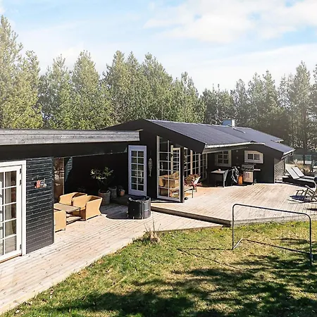 Cozy House - By Traum