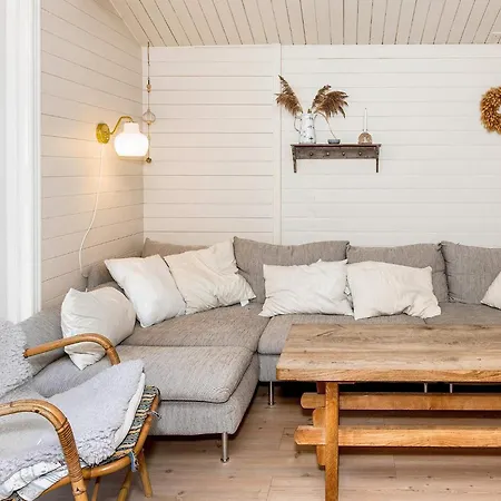 別荘 6 Person Holiday Home In Jerup Jerup